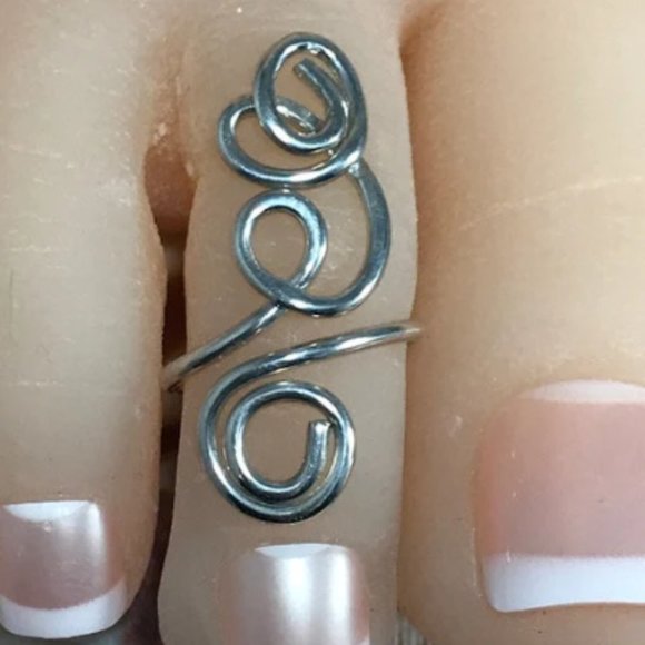 Toe Ring - Sterling Silver Toe Ring- Midi Ring, Free Spirit One Toe Ring - Picture 4 of 7